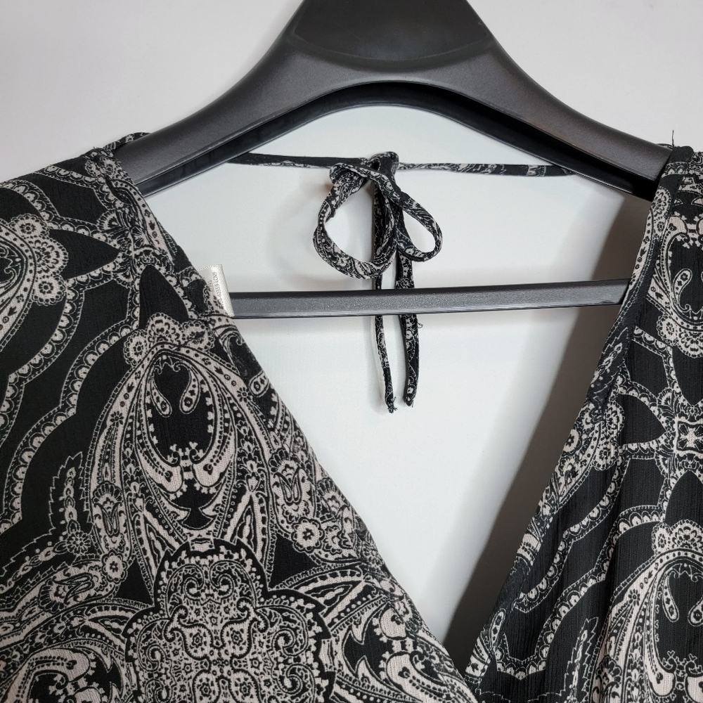 BAND OF GYPSIES Boho Paisley Romper - Picture 11 of 14